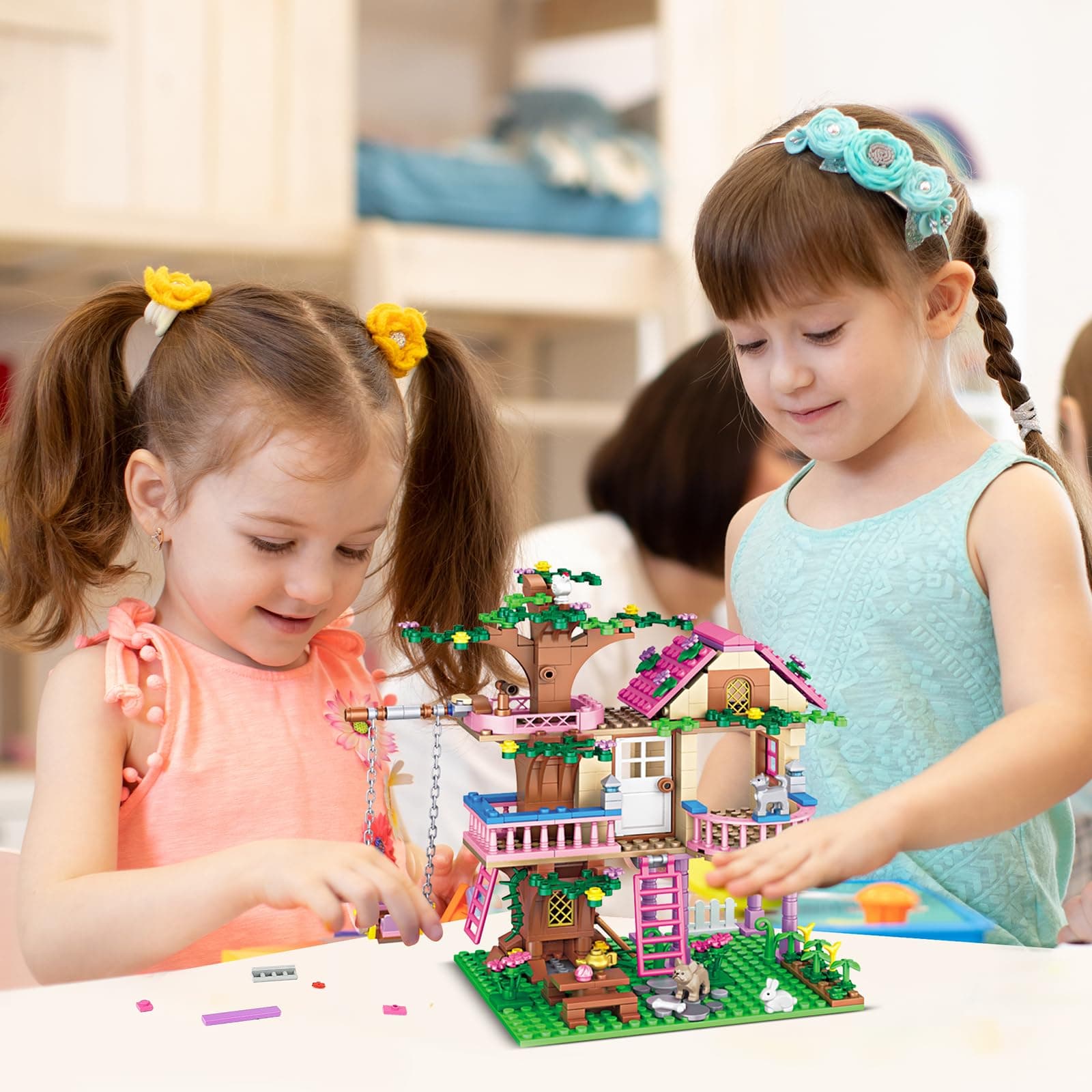 HSANHE Tree House Building Set Compatible with Friends, 504 PCS Forest House Building Kit Birthday Gift for Kids Girls Boys Age 6-12 Years（7652）, view 5