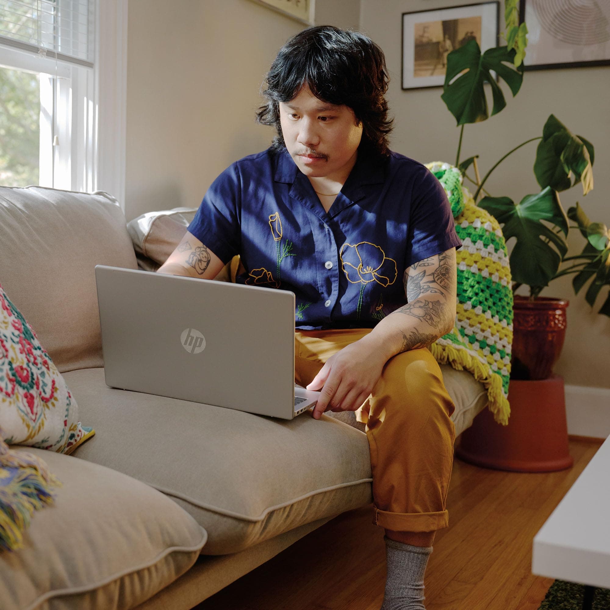 HP 14 inch Laptop, FHD Display, 13th Generation Intel Core i7-1355U, 16 GB RAM, 512 GB SSD, Intel Iris Xe Graphics, Windows 11 Home, 14-ep0199nr (2024), view 9