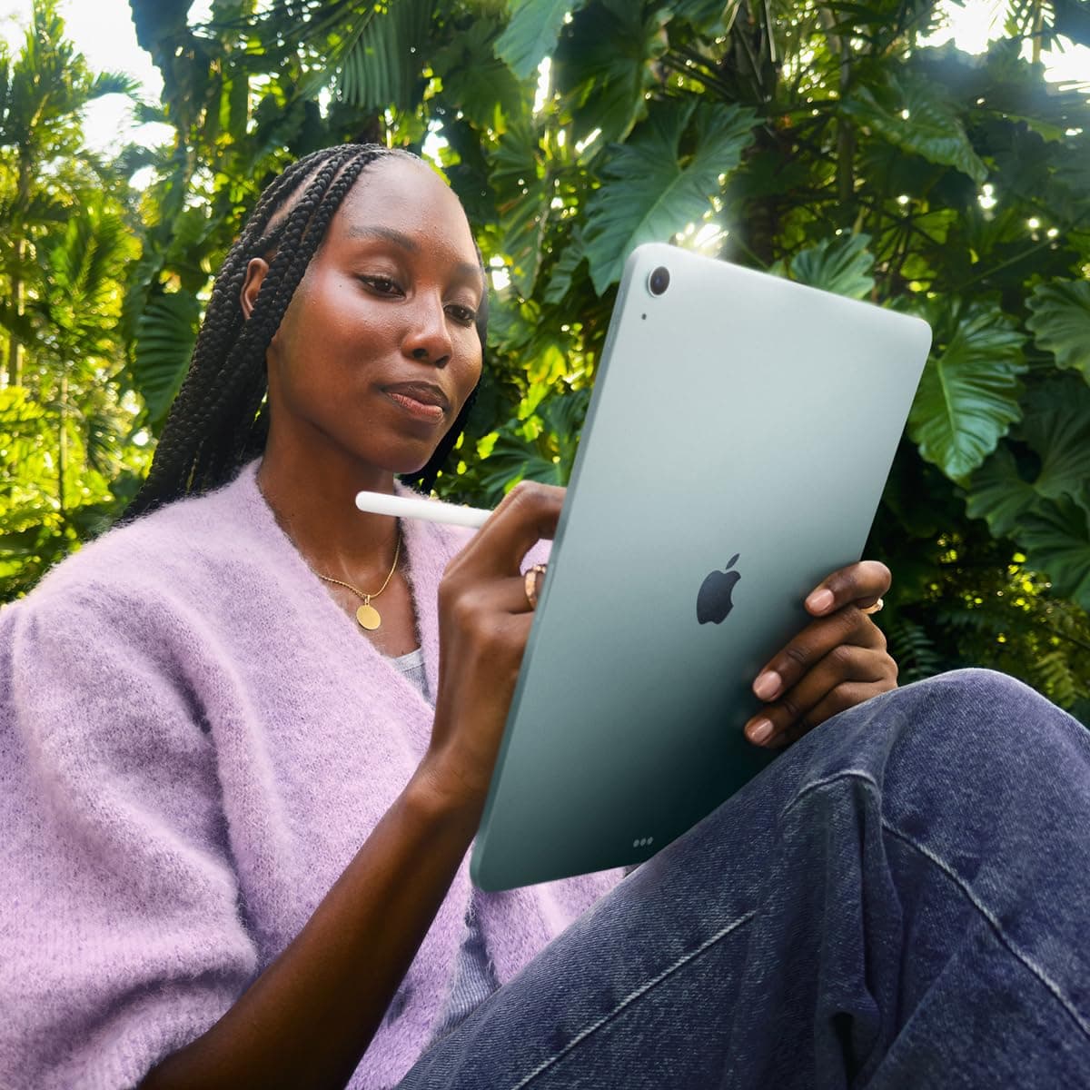 Apple iPad Air 13-inch (M4): Liquid Retina Display, 128GB, 12MP Front/Back Camera, Wi-Fi 7 with Apple N1, Touch ID, All-Day Battery Life — Purple, view 2