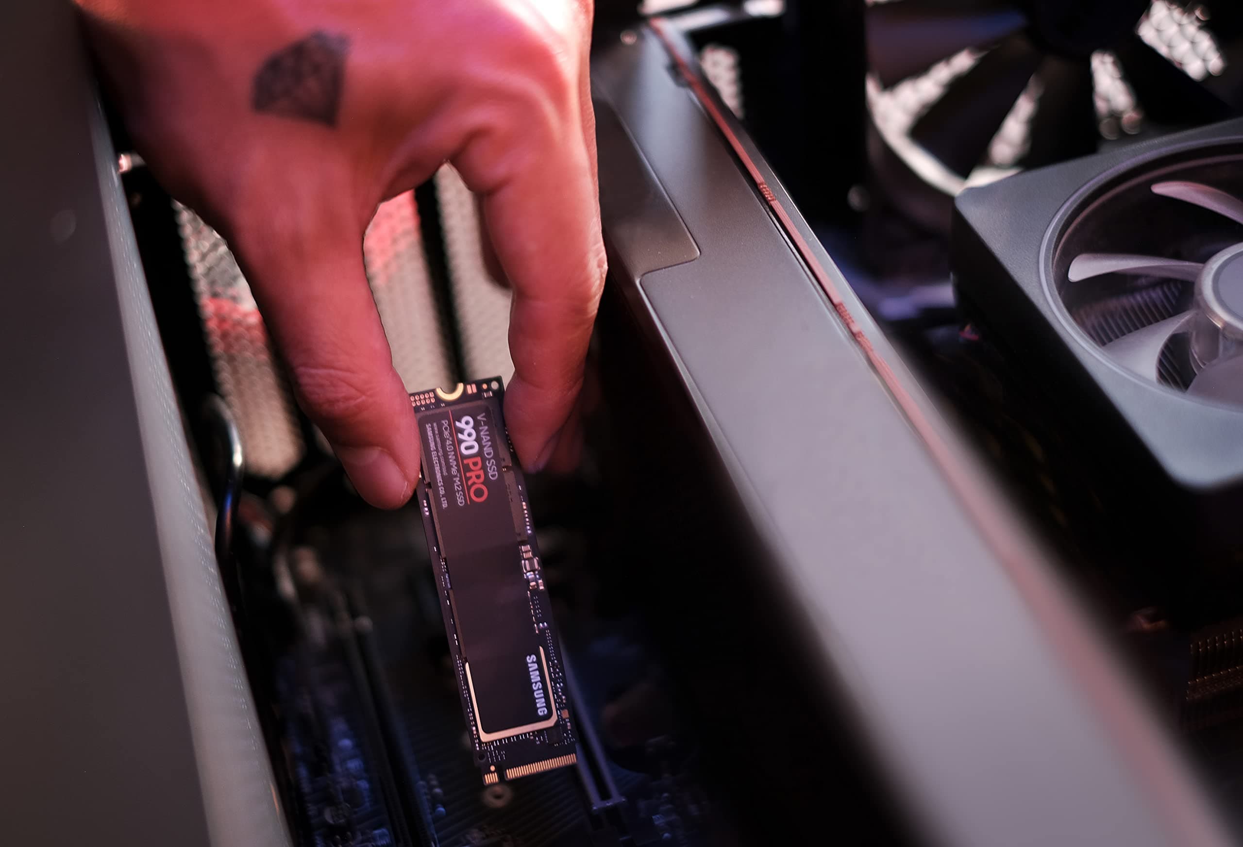 Samsung SSD 990 PRO 1TB, PCIe 4.0 M.2 2280, Up to 7,450 MB/s, view 8