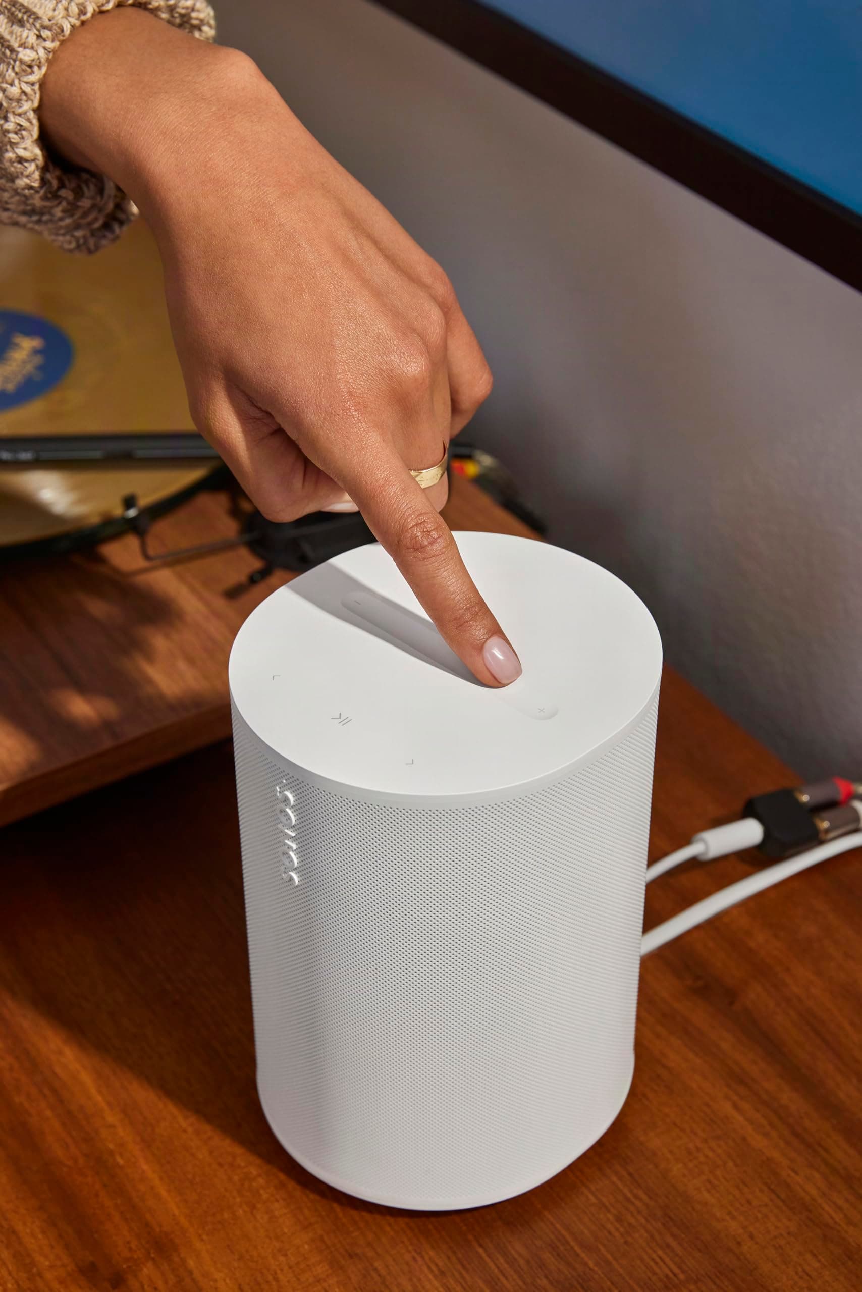 Sonos Era 100 SL Compact, Microphone-Free Speaker - White, view 7