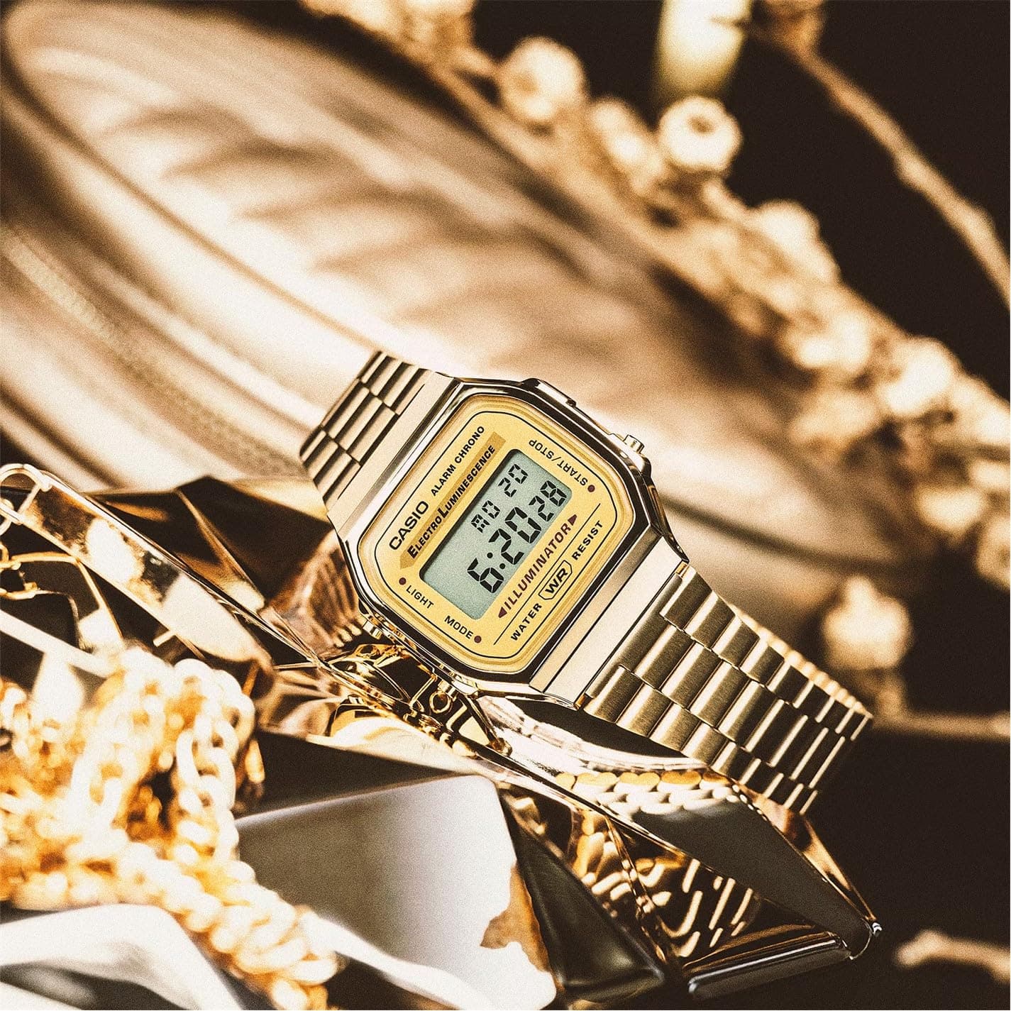 Casio Collection A168WG-9EF Digital Watch for Men Retro, view 2