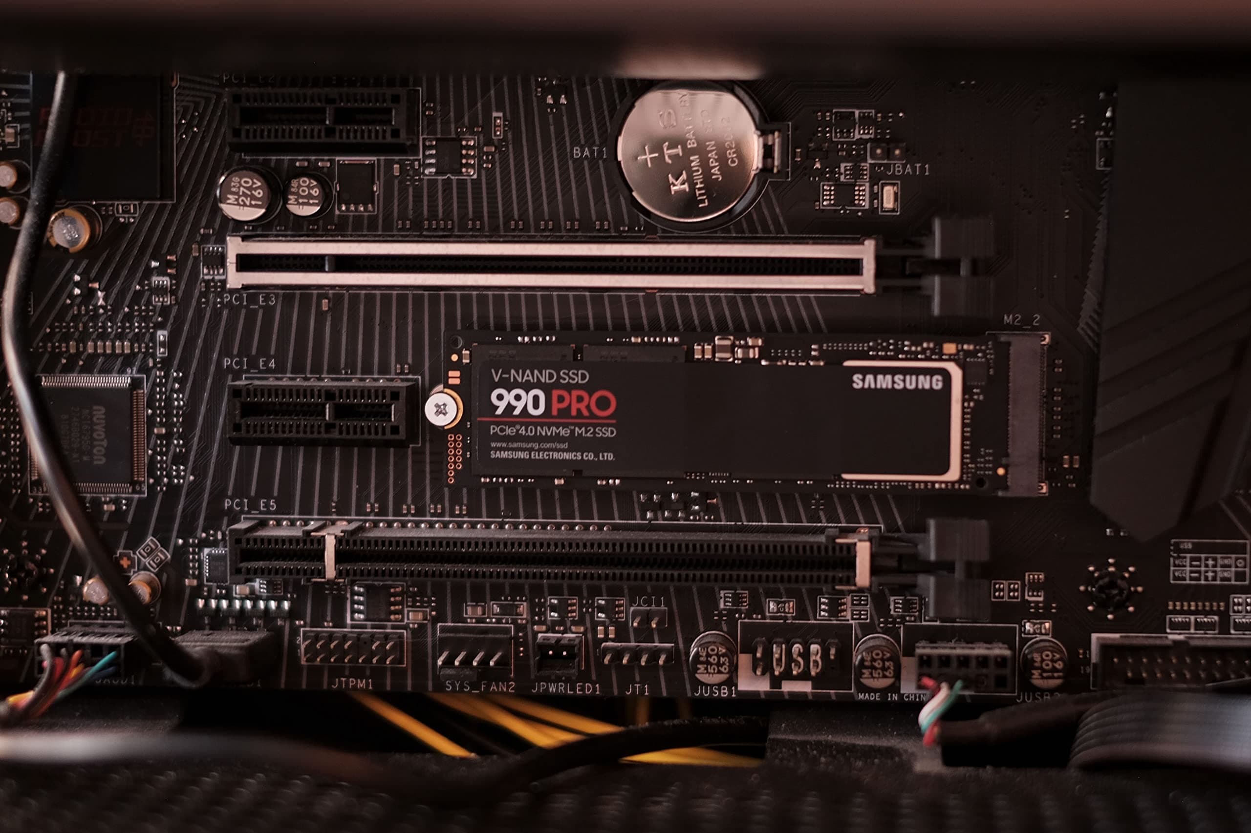 Samsung SSD 990 PRO 1TB, PCIe 4.0 M.2 2280, Up to 7,450 MB/s, view 7